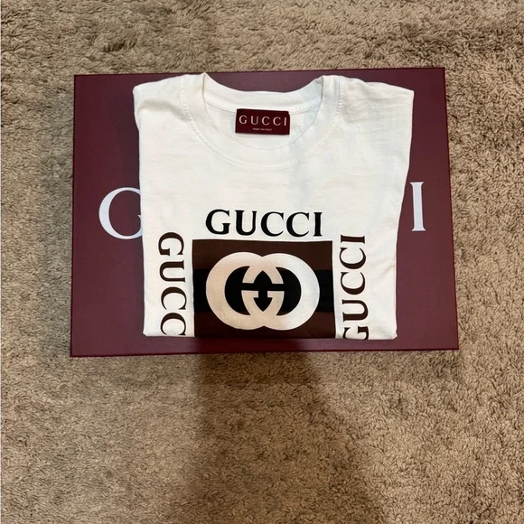 LIKE NEW‼️ WORN ONCE GUCCI T- SHIRT - Picture 6 of 11